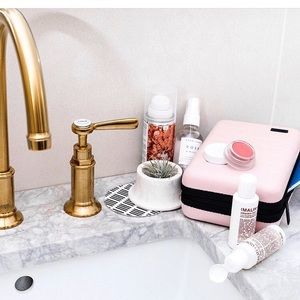 Away mini suitcase in blush pink